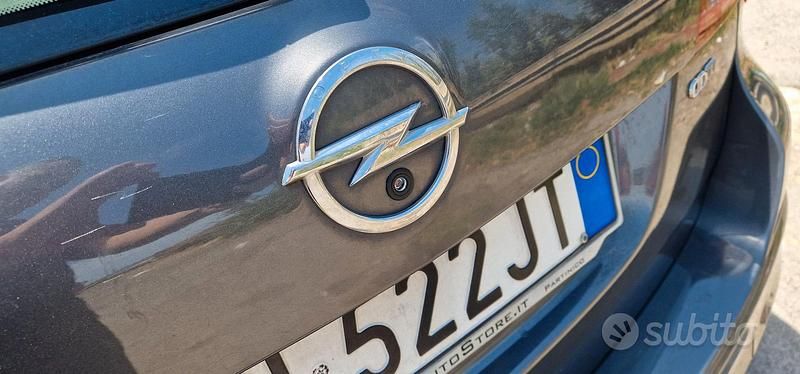 Usata Opel Astra Cosmo 125 CV (91 kW) 2012 Grigio Station wagon