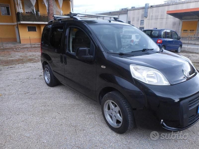 Nero Usata 2009 Fiat Qubo Trekking Monovolume | 4700 € (Molto cara) - Immagine 1/4
