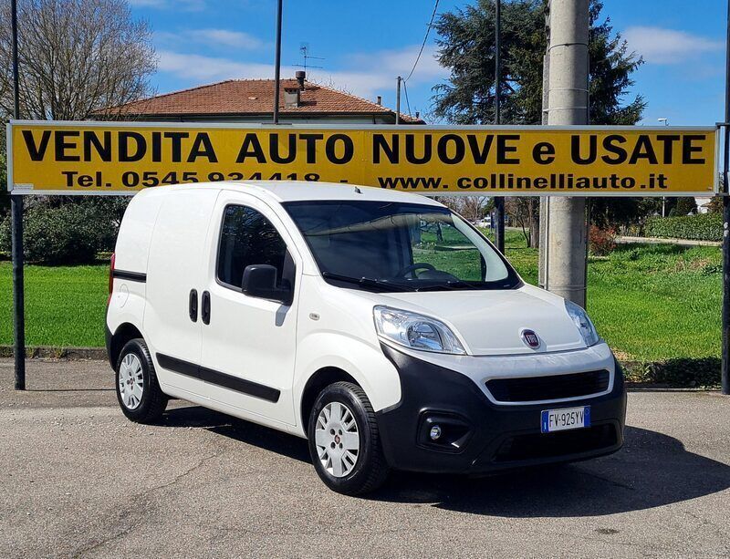 Bianco Usata 2018 Fiat Fiorino Furgone | 8500 € (Buon prezzo) - Immagine 1/4