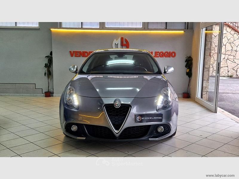 Usata Alfa Romeo Giulietta Distinctive 120 CV (88 kW) 2017 Grigio Utilitaria