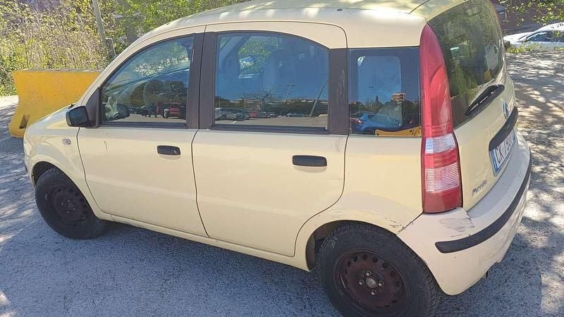 Usata Fiat Panda Active 54 CV (39 kW) 2004 Giallo Utilitaria