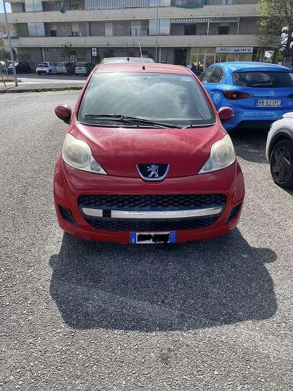 Usata Peugeot 107 68 CV (50 kW) 2009 Utilitaria