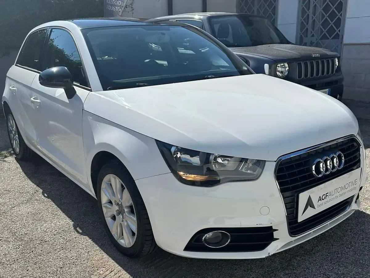 Usata Audi A1 Sportback Ambition 86 CV (63 kW) 2013 Bianco Utilitaria