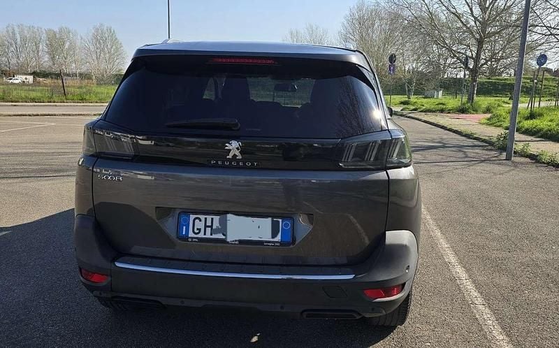 Usata Peugeot 5008 Allure 131 CV (96 kW) 2022 SUV