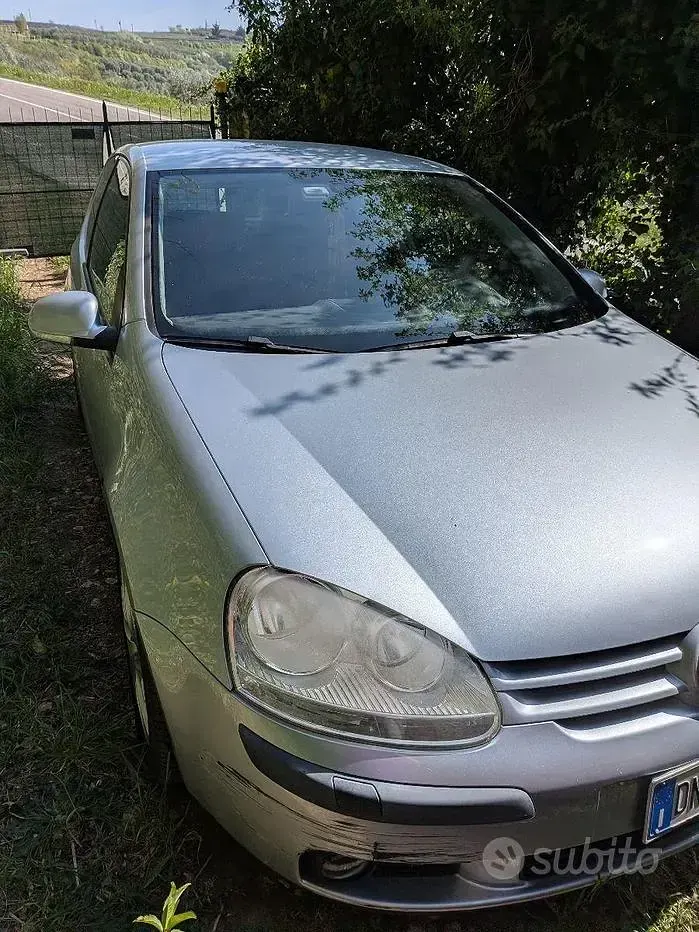 Usata VW Golf VI 102 CV (75 kW) 2008 Grigio Utilitaria