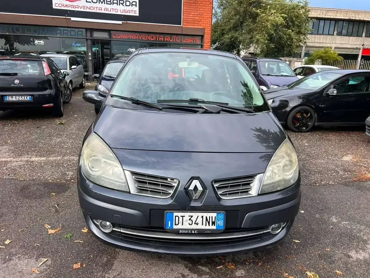 Usata Renault Scénic 105 CV (77 kW) 2009 Grigio Monovolume