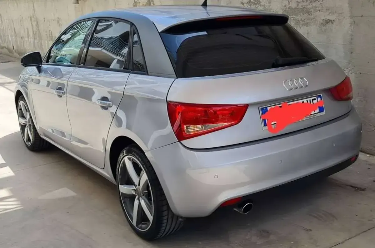 Usata Audi A1 Sportback S-Line 105 CV (77 kW) 2014 Argento Utilitaria