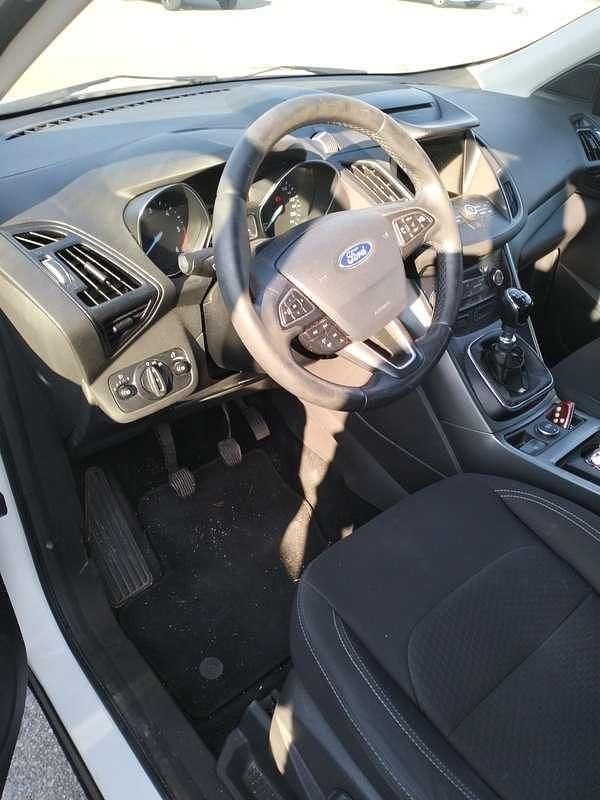 Usata Ford Kuga S 120 CV (88 kW) 2017 Bianco SUV