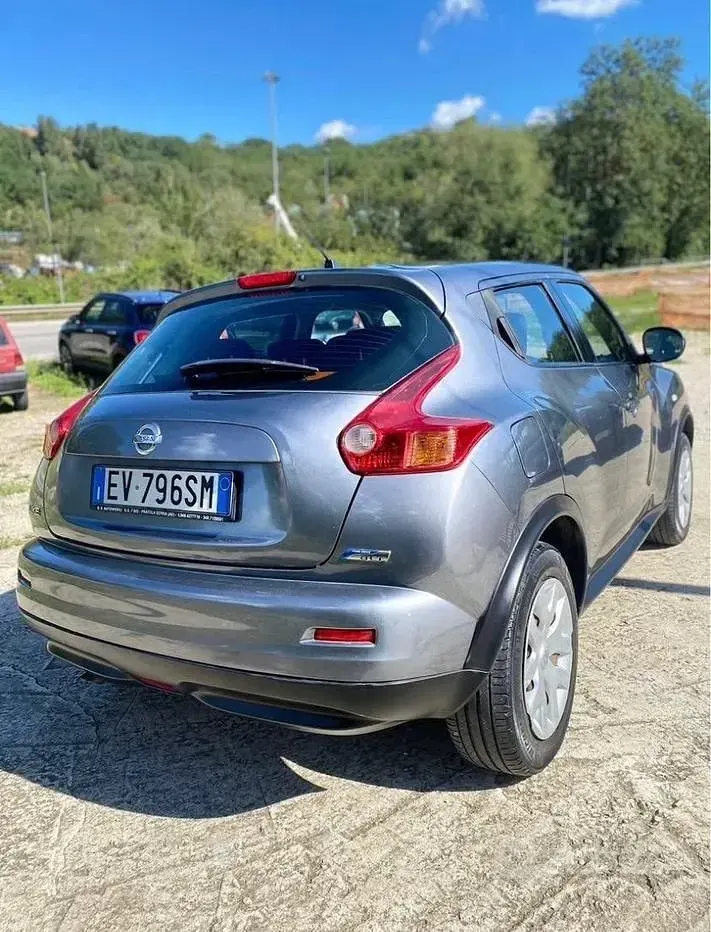Usata Nissan Juke 110 CV (80 kW) 2014 Grigio SUV