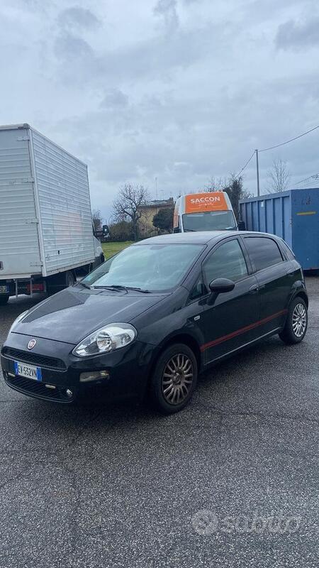 Usato 2014 Fiat Punto Benzin (7.500 €)
