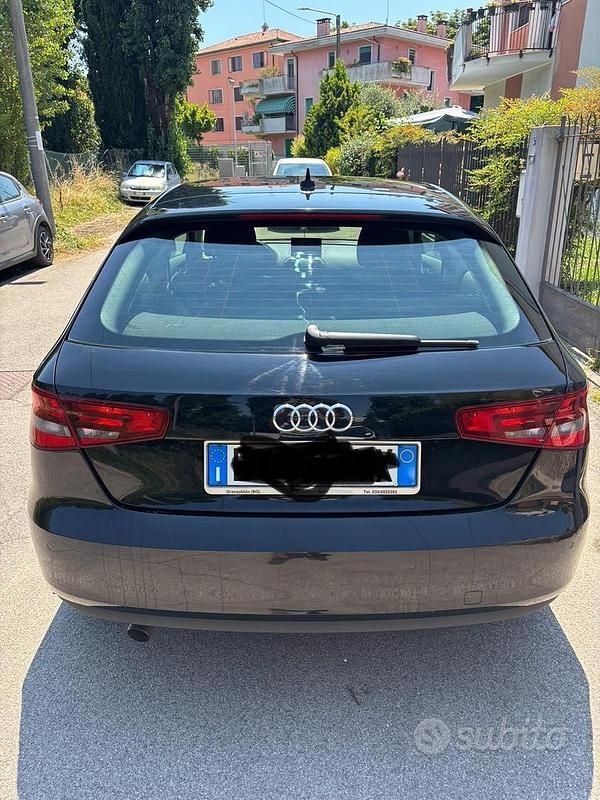 Gebraucht Audi A3 105 PS (77 kW) 2014 Schwarz Coupé