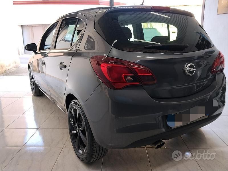 Usata Opel Corsa 90 CV (66 kW) 2016 Grigio Utilitaria