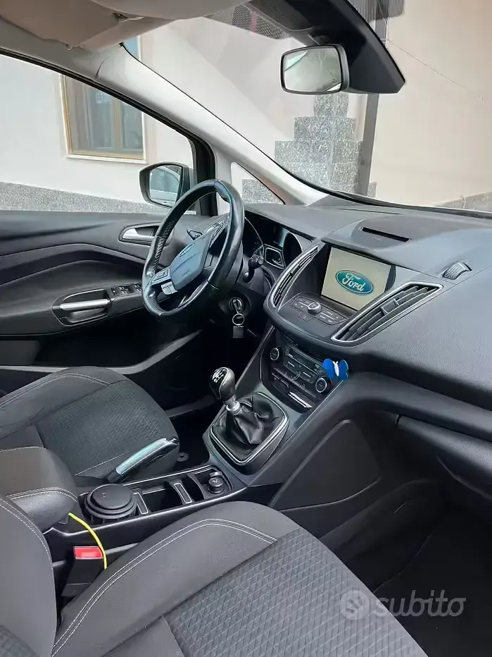 Usata Ford C-MAX 120 CV (88 kW) 2016 Grigio Monovolume