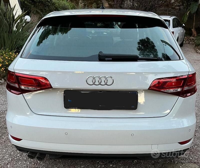 Usata Audi A3 Business 150 CV (110 kW) 2019 Bianco Berlina