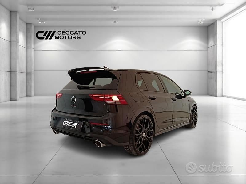 Usata VW Golf VIII GTI Clubsport 300 CV (220 kW) 2023 Nero Berlina
