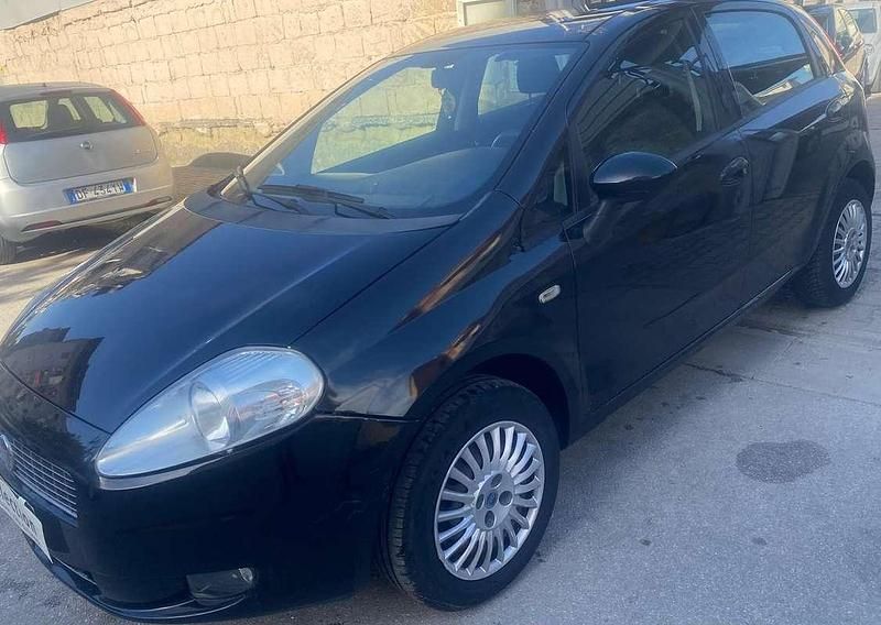 Usata Fiat Grande Punto Active 77 CV (56 kW) 2009 Utilitaria