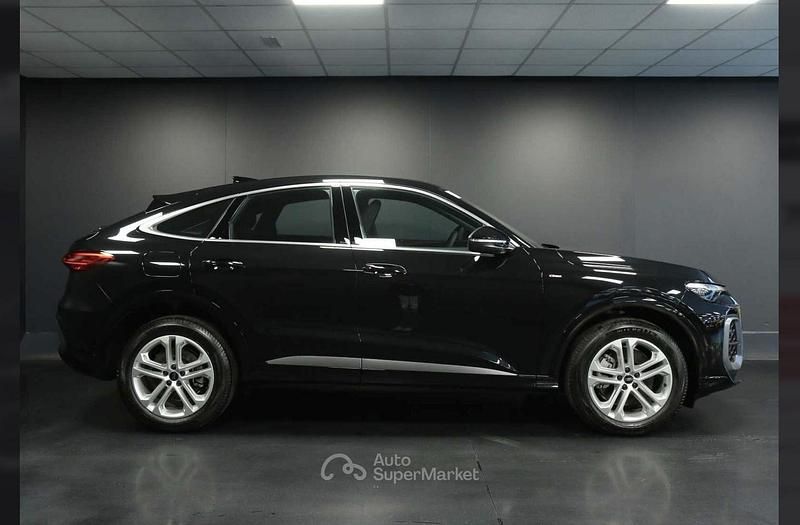 Nuova Audi Q5 S-Line 204 CV (150 kW) 2026 Nero SUV