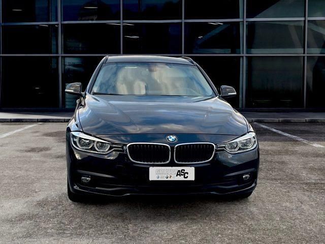 Usata BMW 316 Sport Line 116 CV (85 kW) 2019 Nero Station wagon