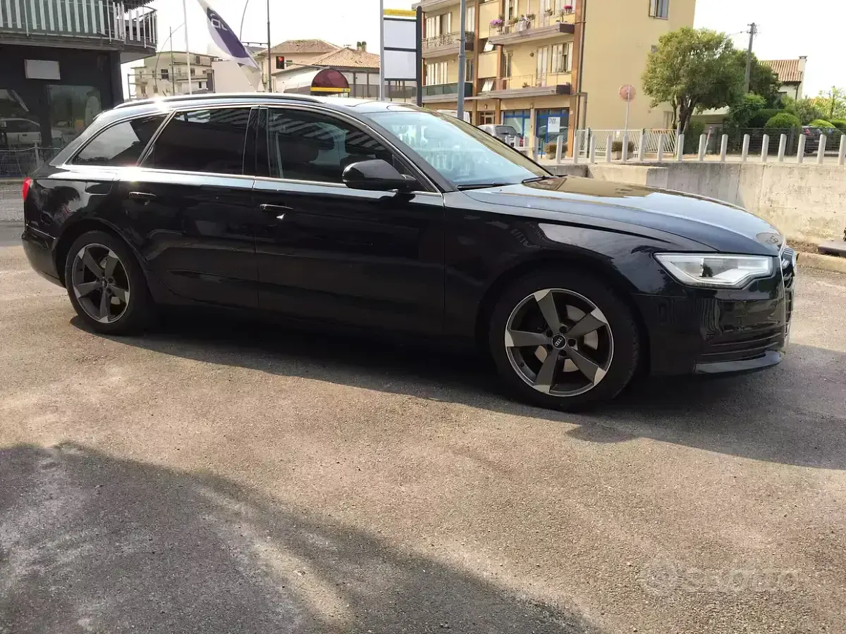 Usata Audi A6 Business Plus 177 CV (130 kW) 2012 Nero Station wagon