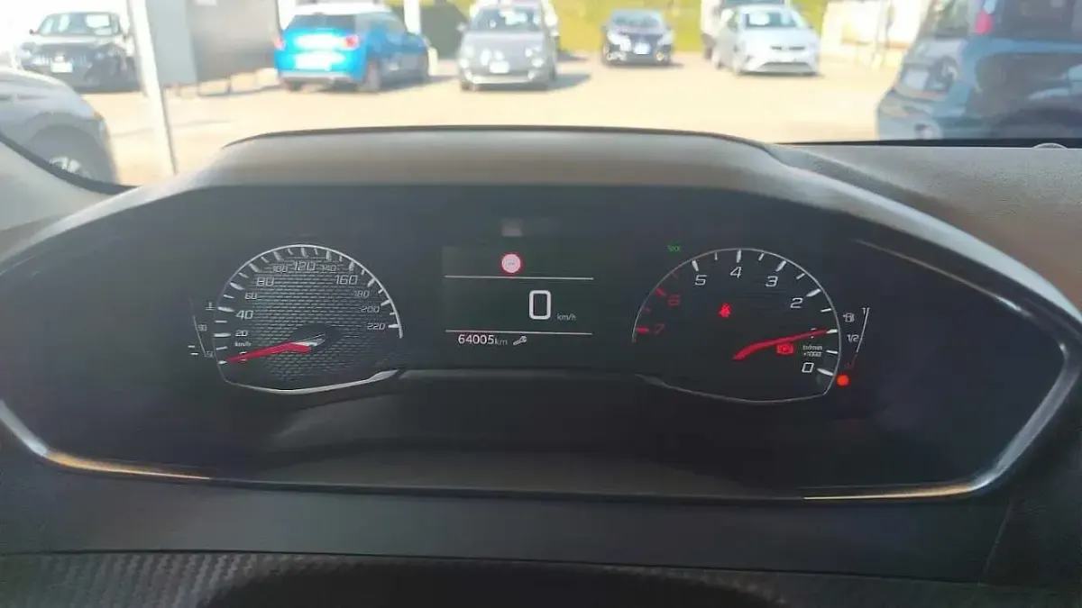 Usata Peugeot 208 Active 101 CV (74 kW) 2023 Grigio Utilitaria