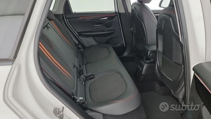 Usata BMW 225 Active Tourer iPerformance 224 CV (164 kW) 2018 Bianco Monovolume