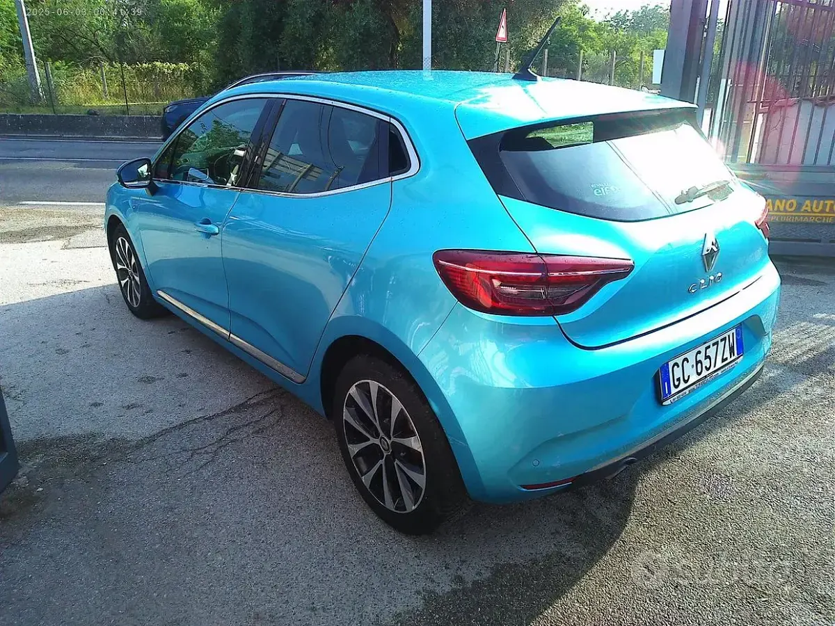 Usata Renault Clio V Intens 86 CV (63 kW) 2020 Bluazzurro Berlina