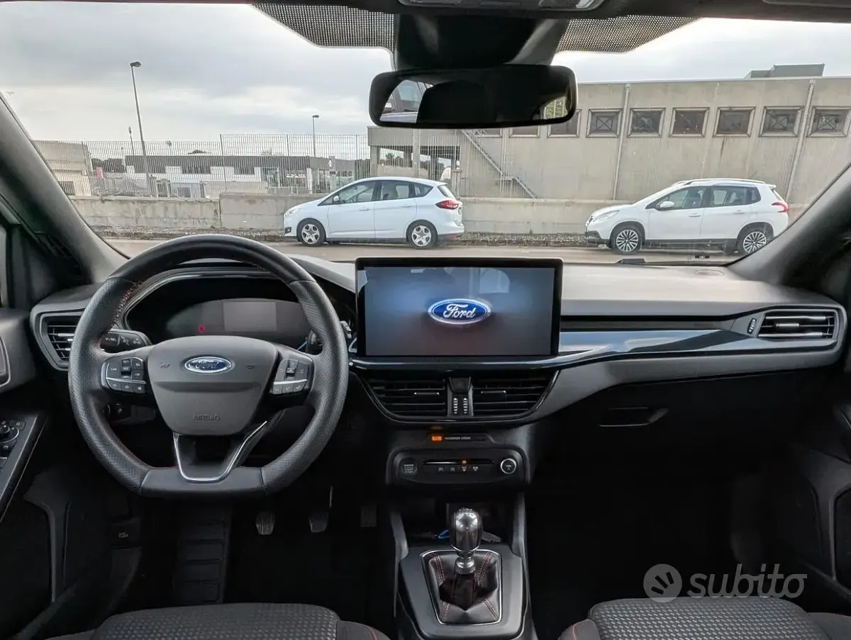 Usata Ford Focus ST-Line 120 CV (88 kW) 2022 Bianco Berlina