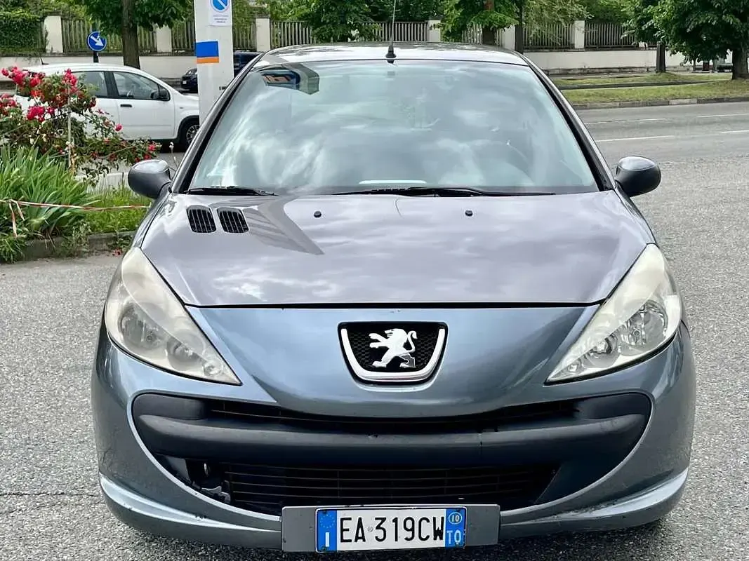 Usata Peugeot 206 60 CV (44 kW) 2010 Berlina