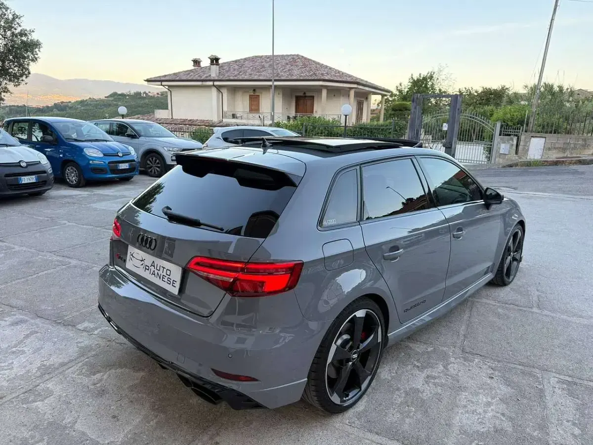 Usata Audi RS3 Ambiente 400 CV (294 kW) 2019 Grigio Berlina