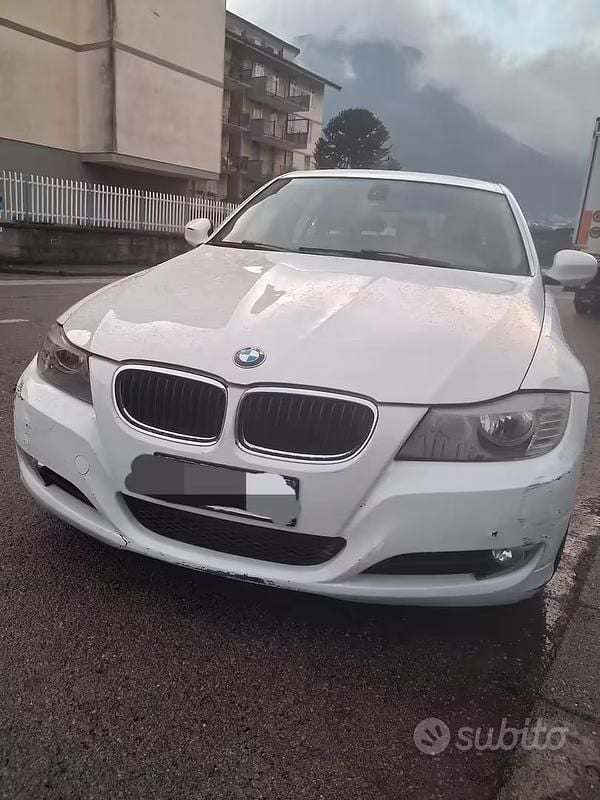 Usata BMW 320 2010 Bianco Station wagon