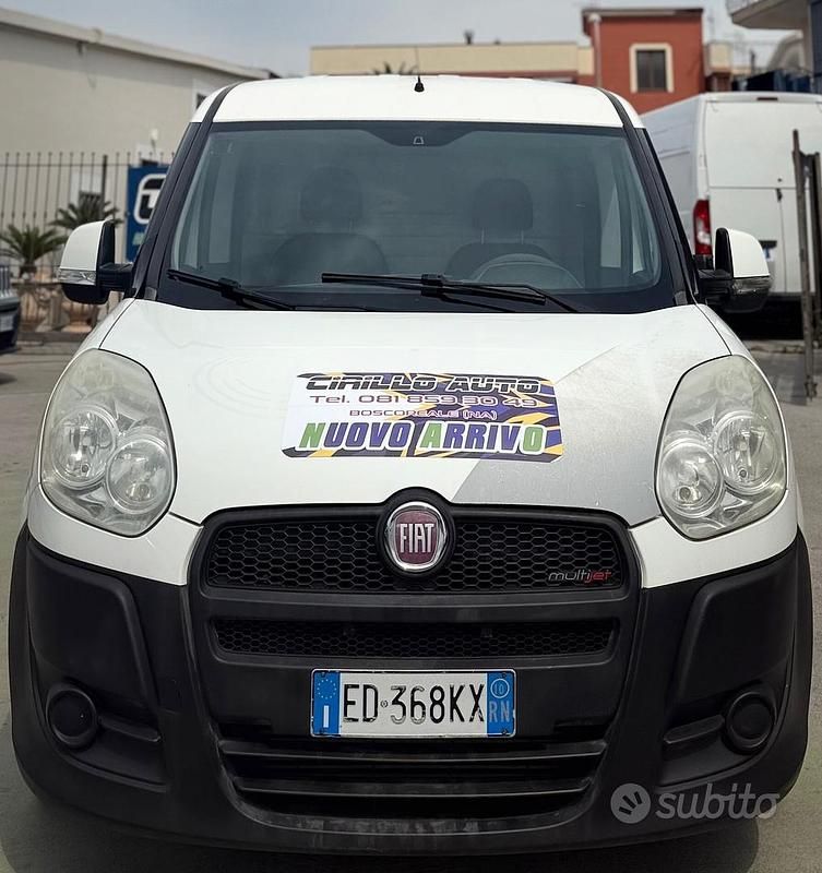 Usata Fiat Doblò 105 CV (77 kW) 2010 Bianco Monovolume