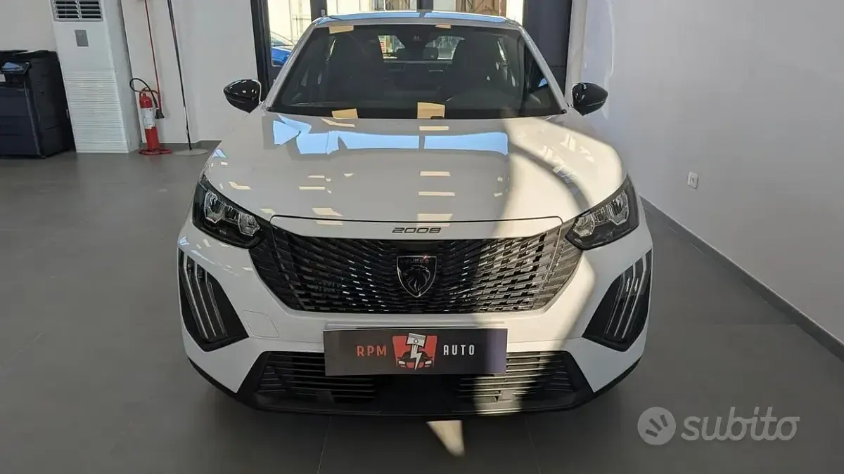 Nuova Peugeot 2008 Style 100 CV (73 kW) 2025 Bianco SUV