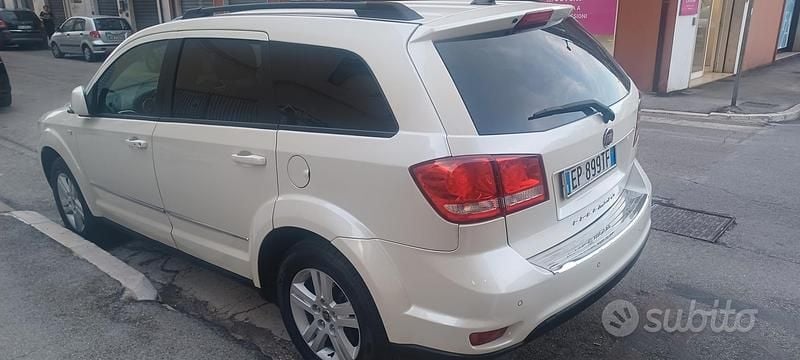 Usata Fiat Freemont 170 CV (125 kW) 2013 Bianco SUV