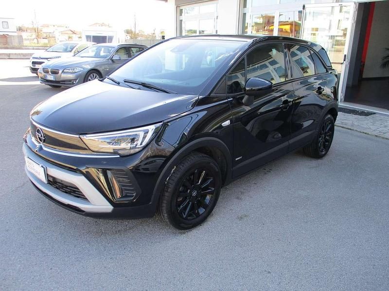 Usata Opel Crossland X Edition 110 CV (80 kW) 2022 Nero metallizzato SUV