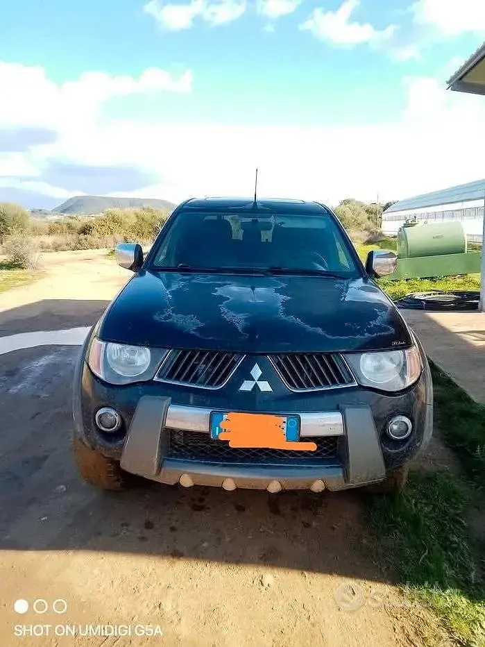 Usata Mitsubishi L200 167 CV (122 kW) 2008 Nero Pick-up