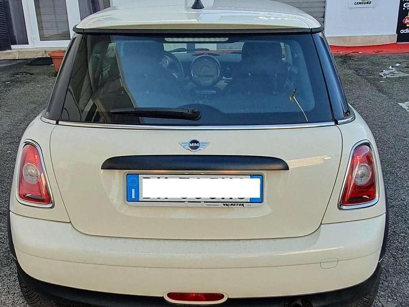 Begagnad Mini ONE 95 HK (69 kW) 2009 Beige Halvkombi