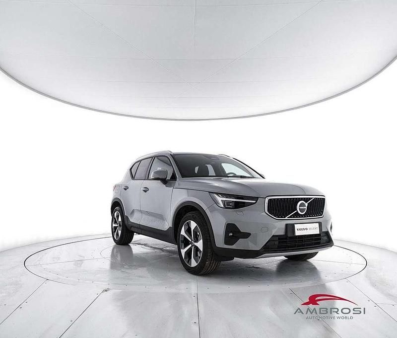 Usata Volvo XC40 Core 163 CV (119 kW) 2025 Grigio SUV