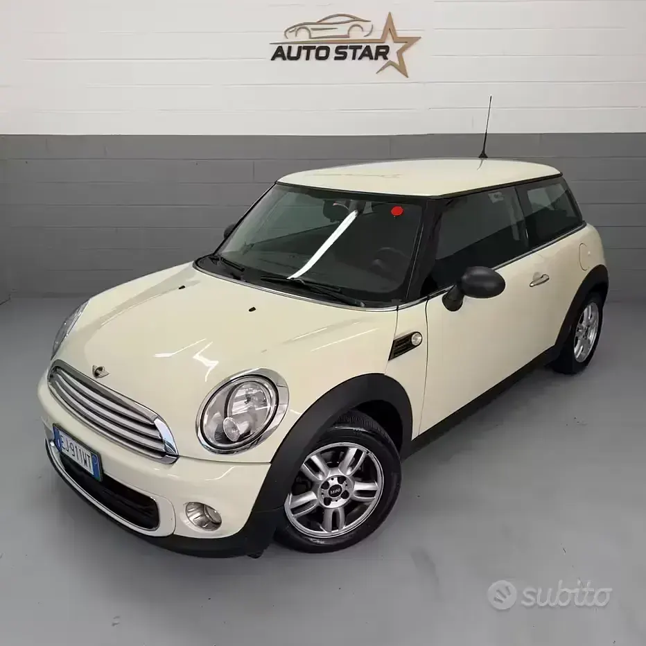 Usata Mini ONE 75 CV (55 kW) 2011 Beige Utilitaria