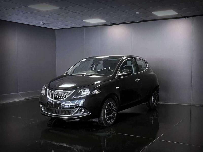 Usata Lancia Ypsilon S 69 CV (50 kW) 2022 Nero Utilitaria