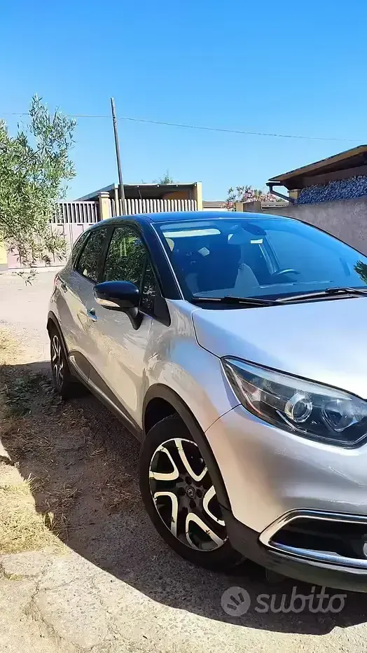 Usata Renault Captur 90 CV (66 kW) 2014 Grigio SUV