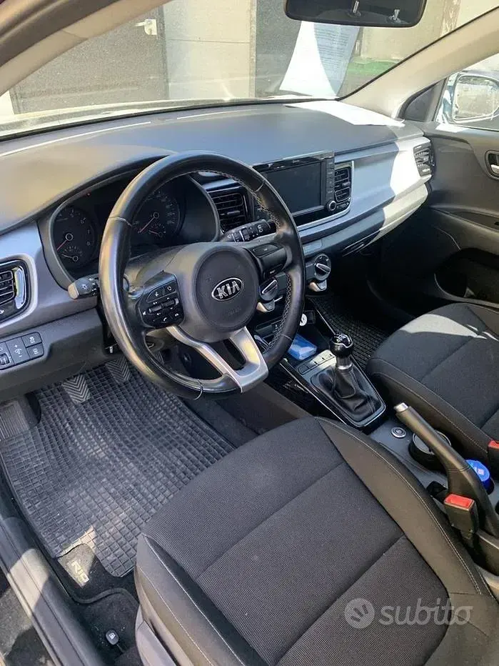 Usata Kia Rio 84 CV (61 kW) 2019 Berlina