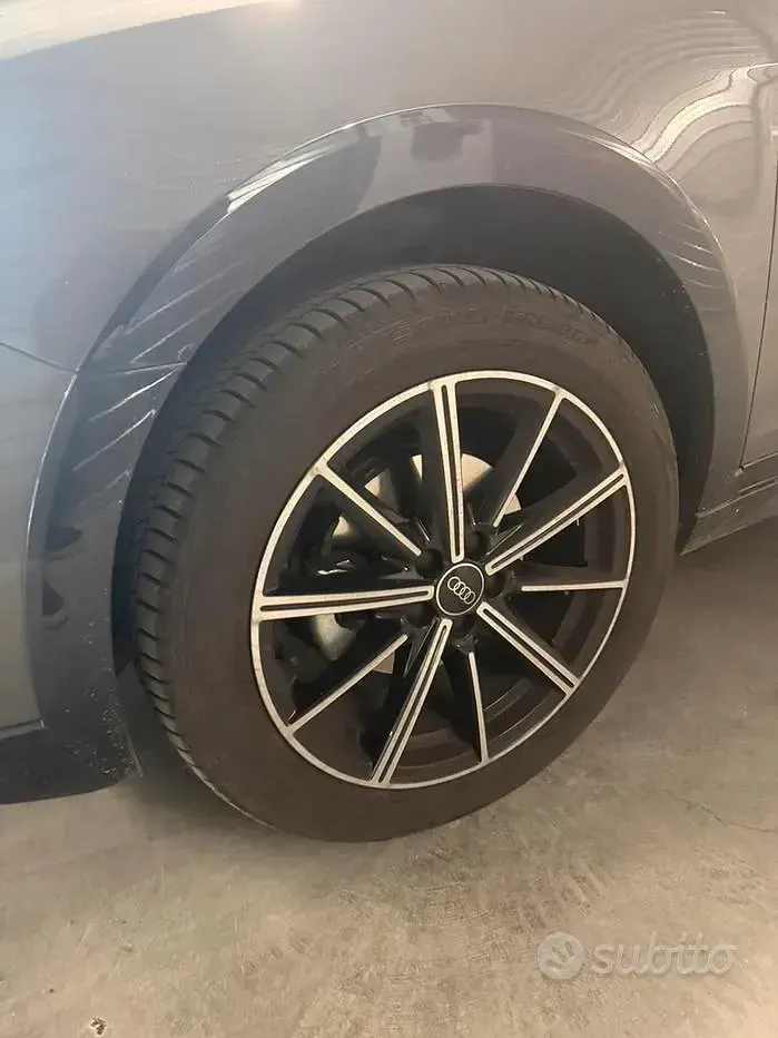 Usata Audi A1 95 CV (69 kW) 2023 Grigio SUV