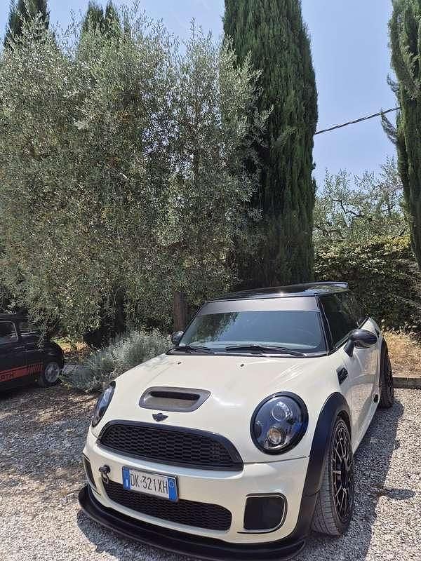Usata Mini John Cooper Works 286 CV (210 kW) 2007 Utilitaria