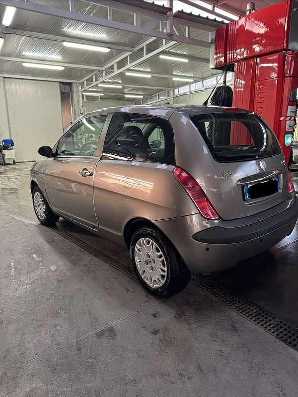 Usata Lancia Ypsilon 69 CV (50 kW) 2005 Utilitaria