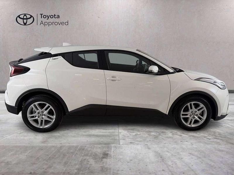 Usata Toyota C-HR Active 98 CV (72 kW) 2023 Bianco SUV