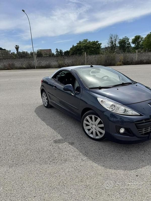 Usata Peugeot 207 CC 112 CV (82 kW) 2013 Blu Cabrio
