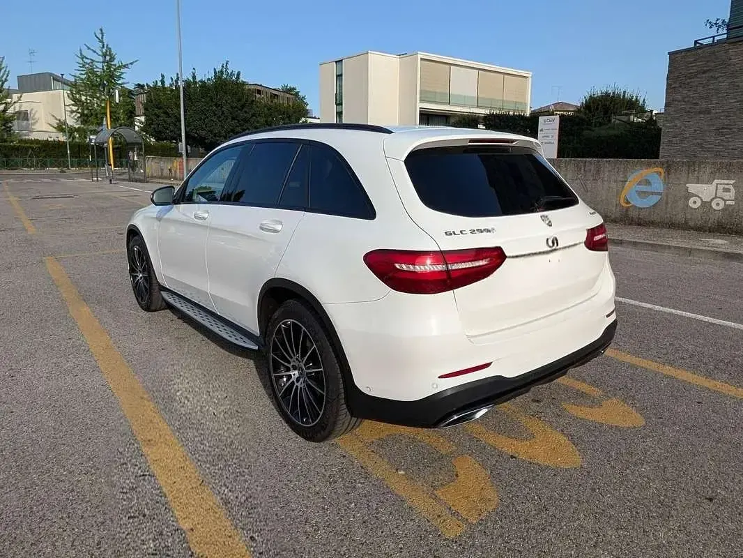 Usata Mercedes GLC250 Edition 204 CV (150 kW) 2019 Bianco SUV