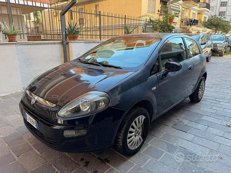Usata Fiat Punto Evo Dynamic 77 CV (56 kW) 2011 Blu Utilitaria