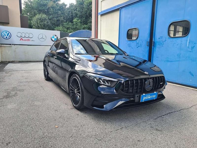 Nero Usata 2023 Mercedes A200 AMG Line Premium Berlina | 35.990 € (Cara) - Immagine 1/4