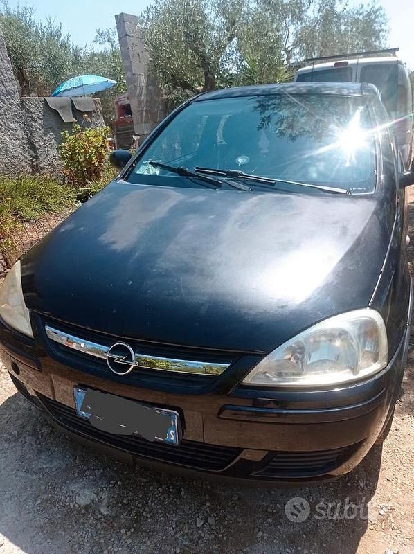 Usata Opel Corsa 75 CV (55 kW) 2005 Nero Berlina